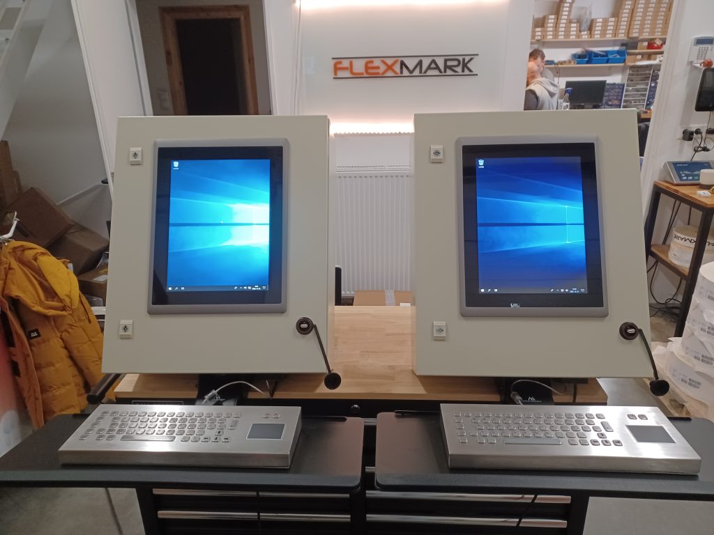 Ipari panel Pc terminálok Cincoze alapokon